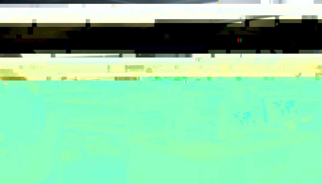 E-commerce manager viewing cloud logistics dashboard